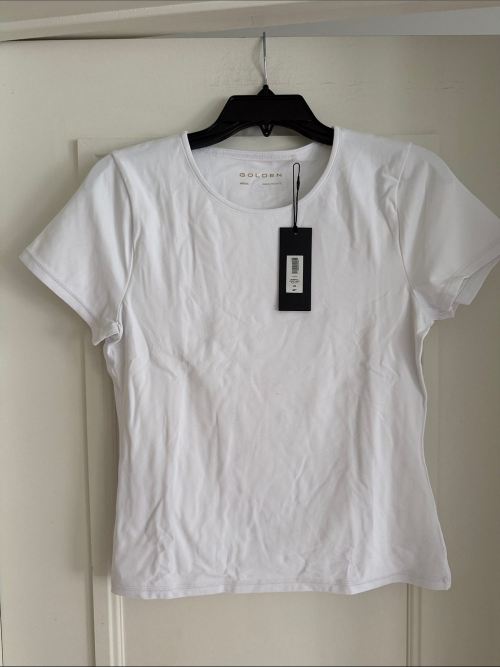 Aritzia White Short Sleeve Scoop Neck Tee